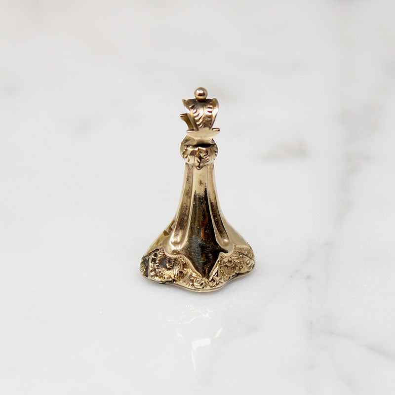 Small English 9ct Gold Fob with Bloodstone Shield