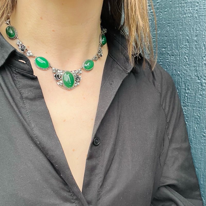 Gorgeous Green Chrysoprase & Silver Rose Necklace