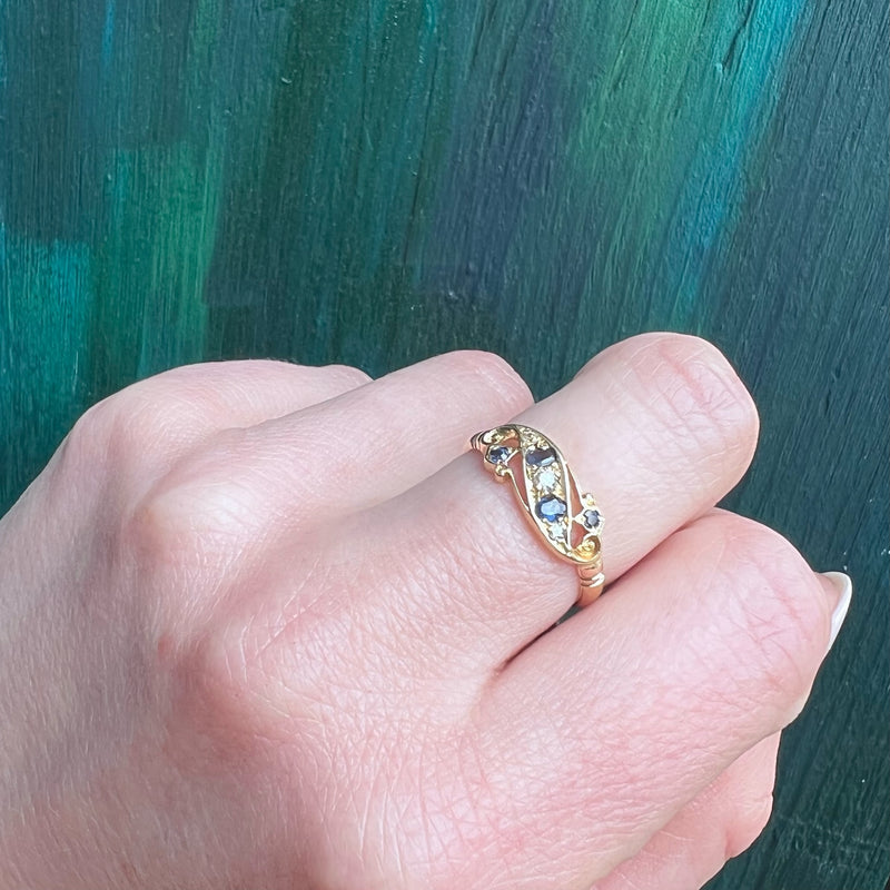 Jaunty Sapphire & Diamond Set 18ct Flourish Band