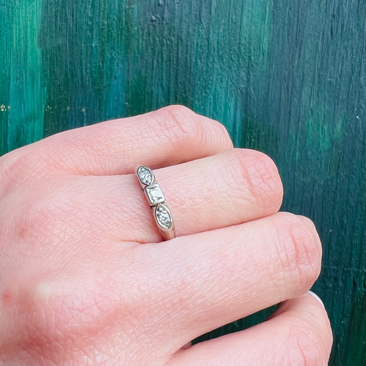 Geometric Retro Three Diamond Wedding Band