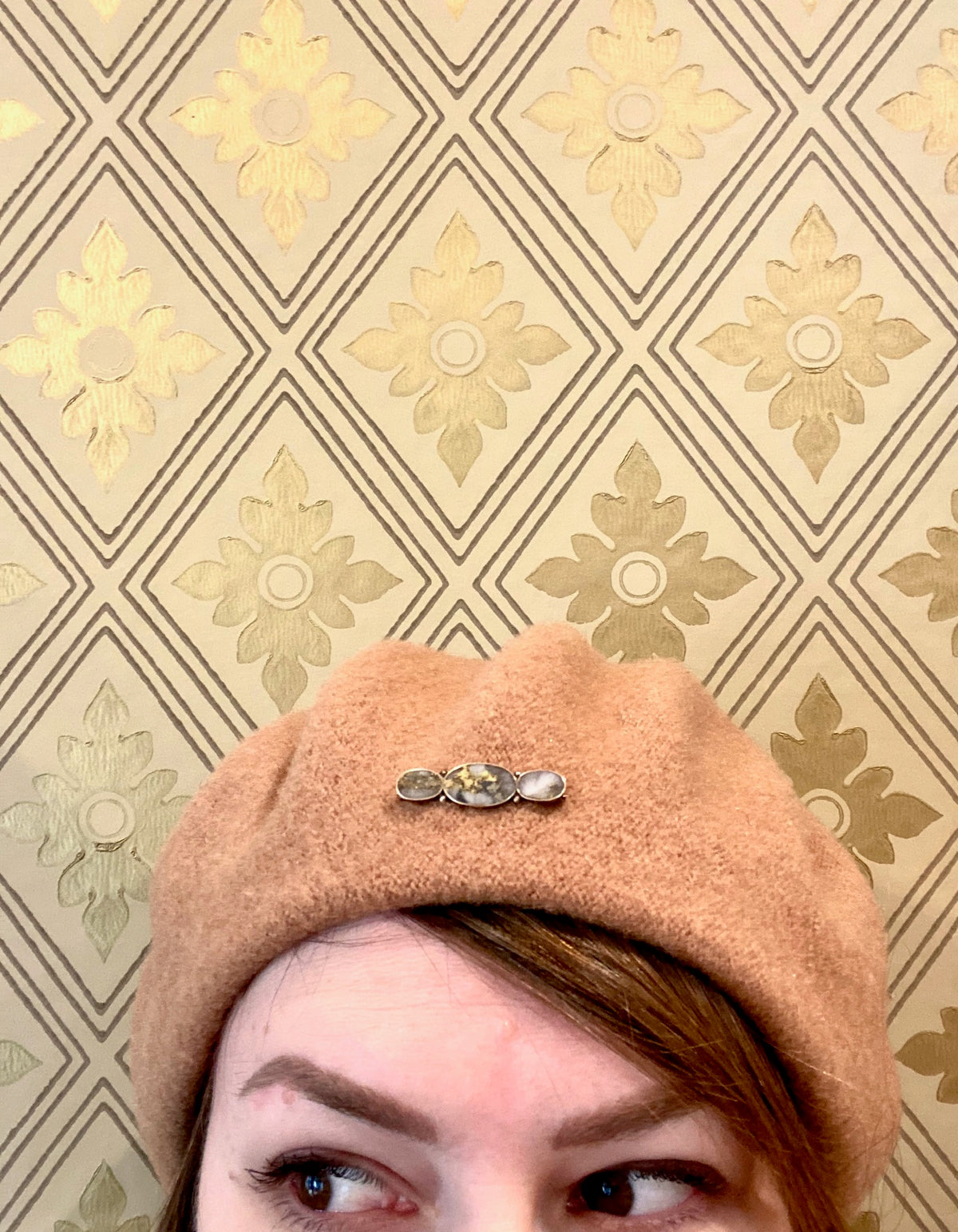 Three Ovals A Sweet Gold Quartz Brooch