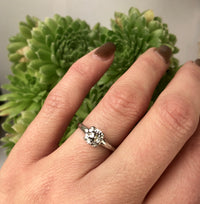 The Perfect Platinum Vintage Solitaire