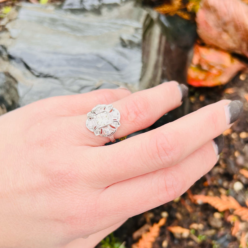 Wind Rose Diamond & Engraved Platinum Ring