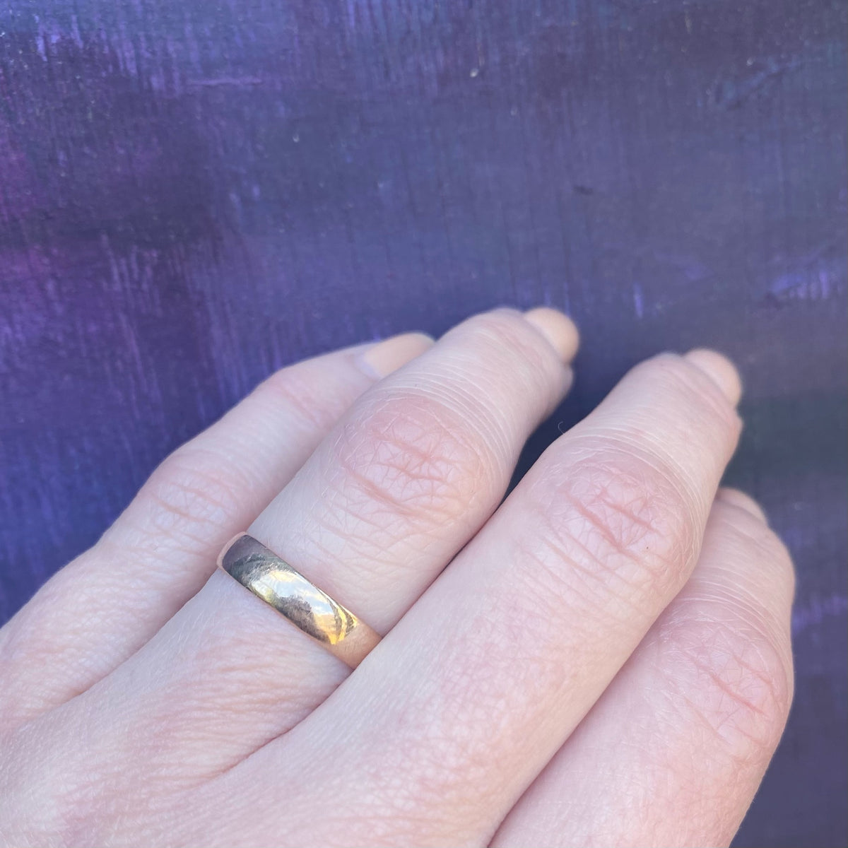 Edwardian Rosy Gold Wedding Band