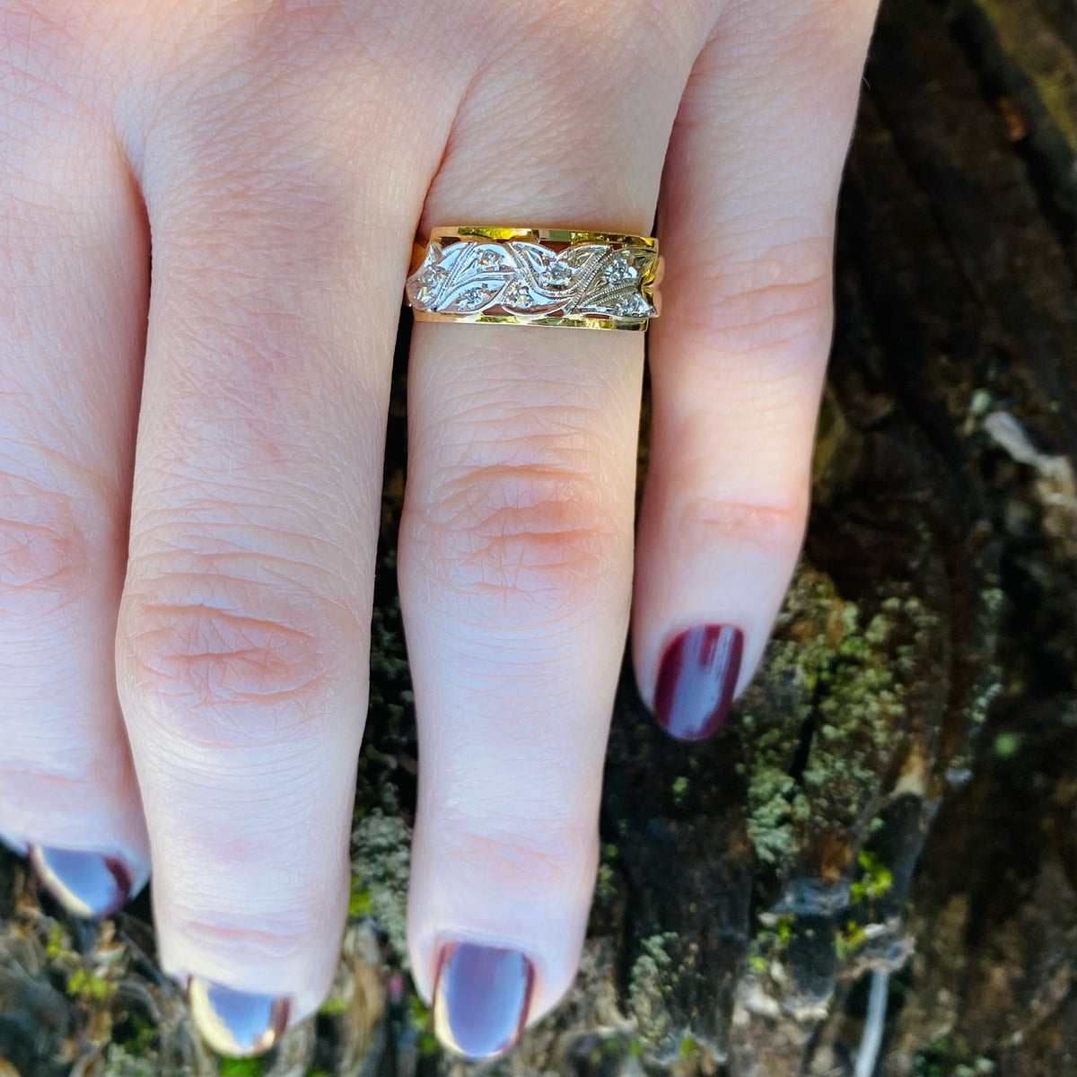 Garland of Flowers Two Tone NOS Wide Diamond Band