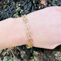 Golden Beauty a Lovely Vintage Bracelet