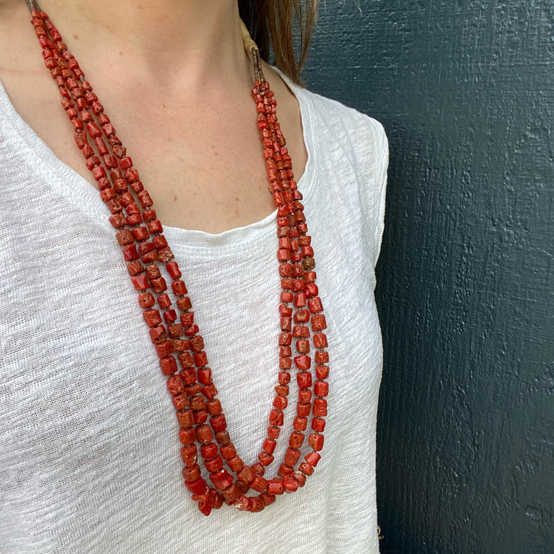 Luscious Santo Domingo Red Bead Necklace