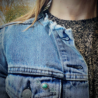 Turquoise Arrow Brooch in Silver