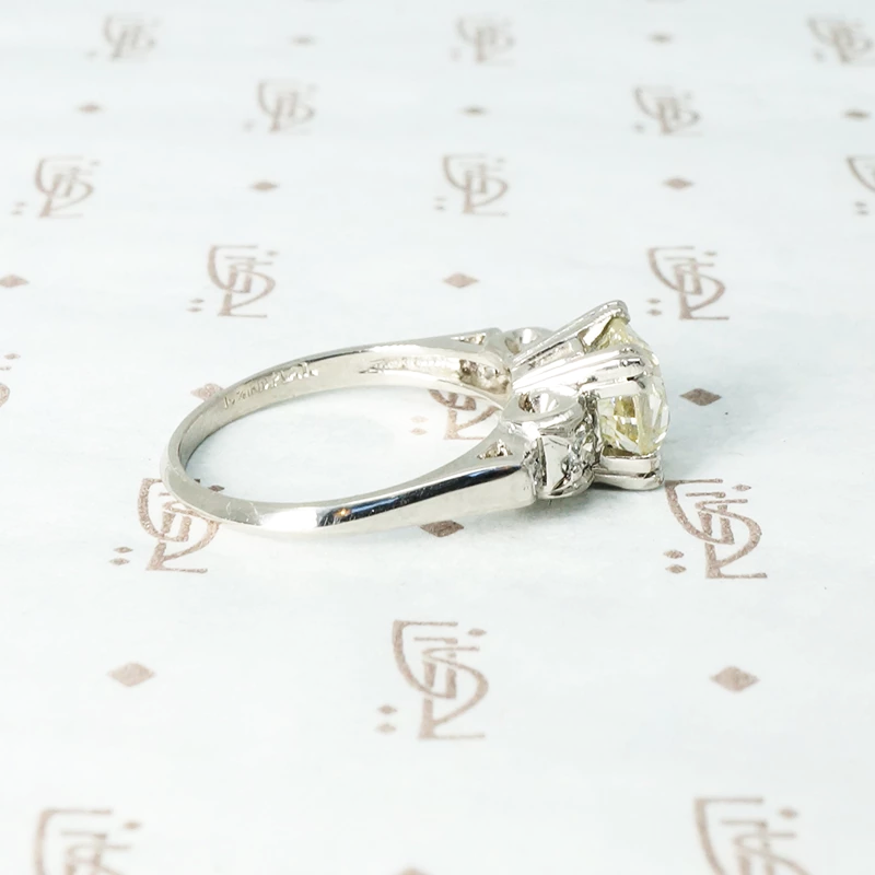 1.71 oec diamond platinum engagement ring
