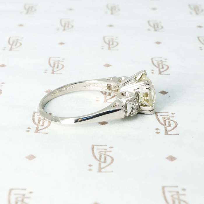 1.71 oec diamond platinum engagement ring
