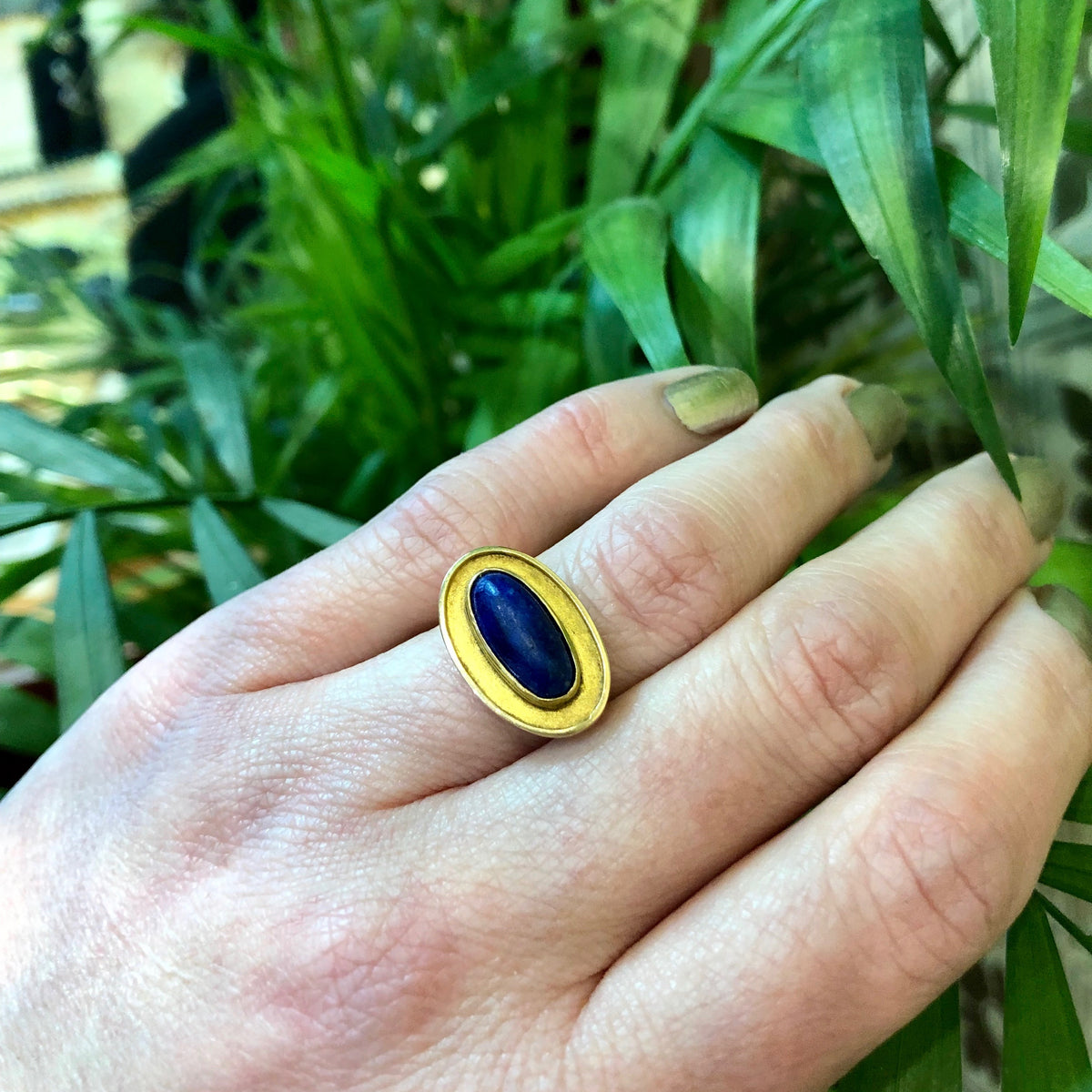 Lapis Cabochon Yellow Gold Ring