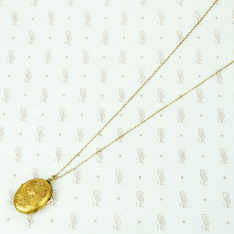 Lovely Old Cross Hatch Locket