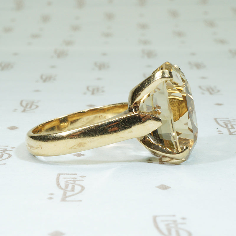 Gorgeous Big Citrine 18k Gold Ring circa 1950