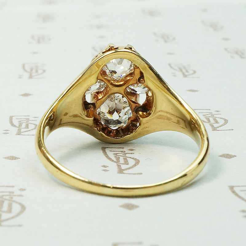 Sublime 18k Yellow Gold Pear OMC Diamond Ring