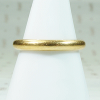 Vintage 18k Gold Wedding Band with Sweet Engraving