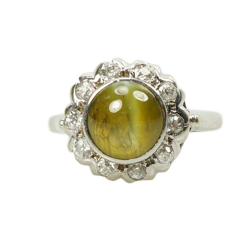 Vintage Cats Eye Chrysoberyl and Diamond Ring