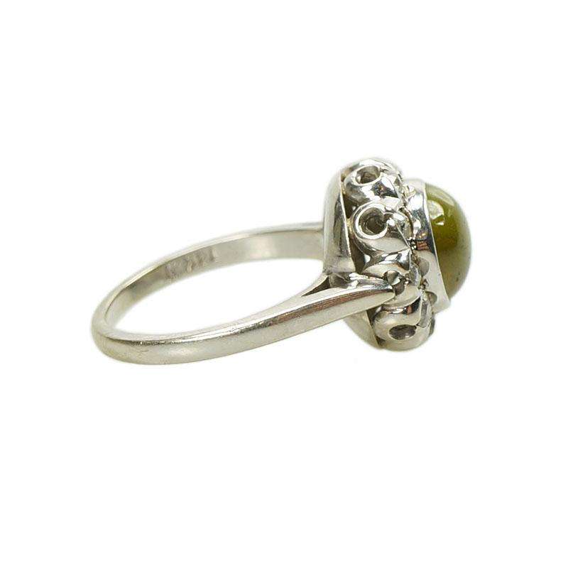 Vintage Cats Eye Chrysoberyl and Diamond Ring