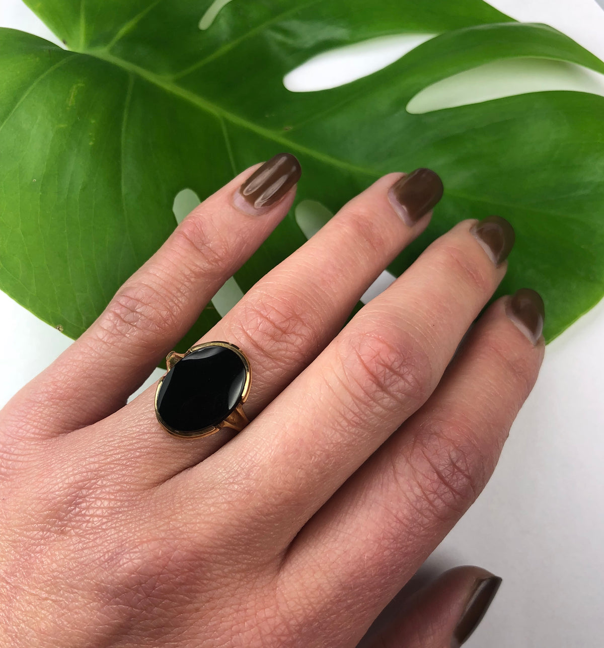 Onyx and Gold Vintage 1930's Ring