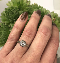 Edwardian Platinum Filigree Diamond Solitaire