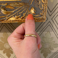 Vintage Men's Comfort Fit Gold Wedding Band