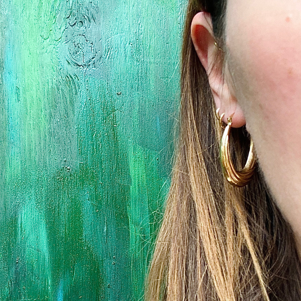 Vintage Grooved Oval Gold Hoops