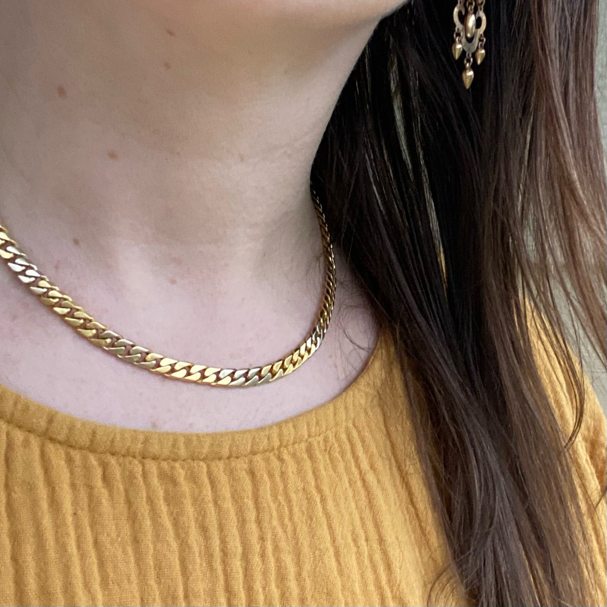 Gorgeous Two-Tone 18k Gold Curb Chain