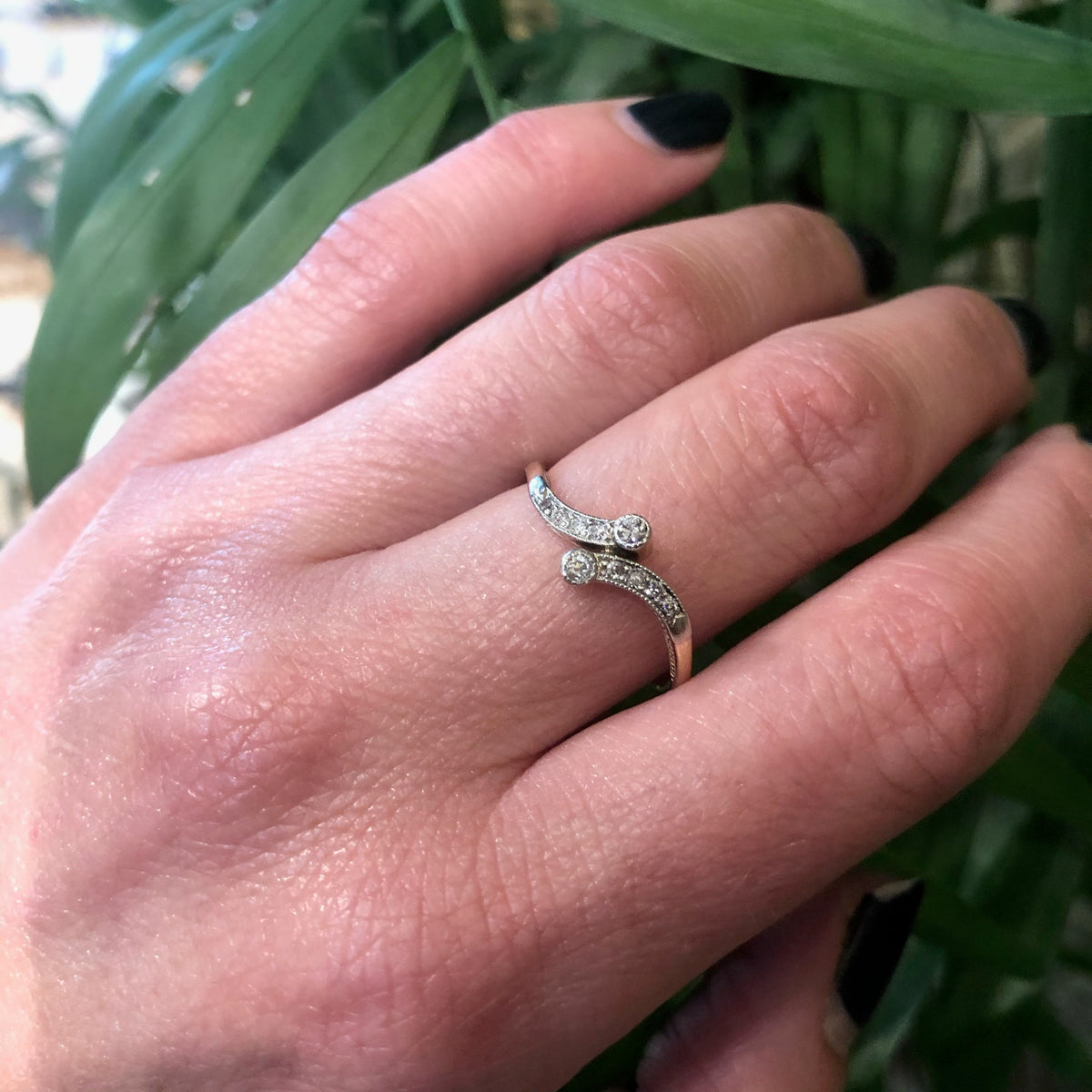The Perfect Simple Antique Crossover Ring
