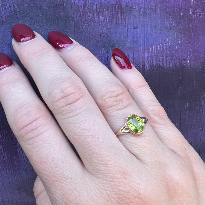 Lively Antique Peridot & Bezel Gold Ring by 720