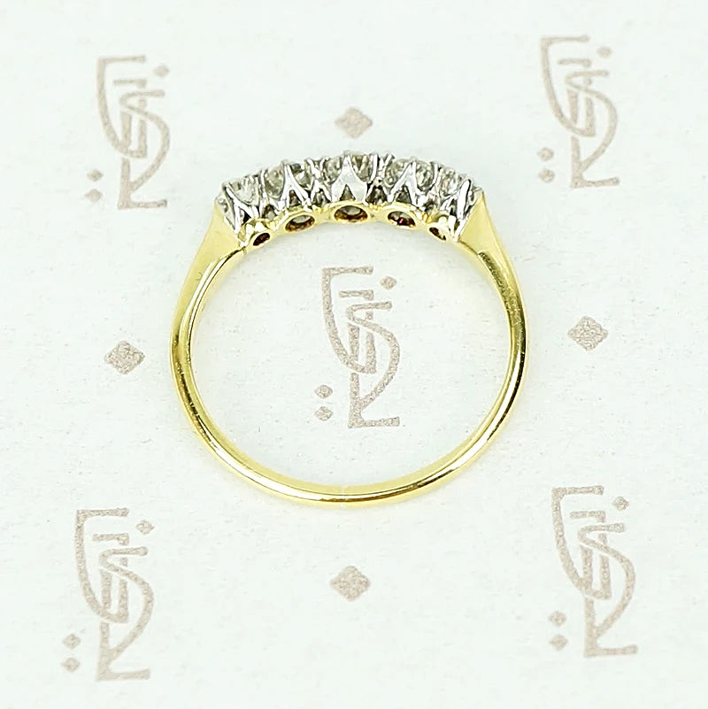 The English Beauty Diamond Band