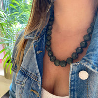 Stunning Vintage Carved Jade Bead Necklace