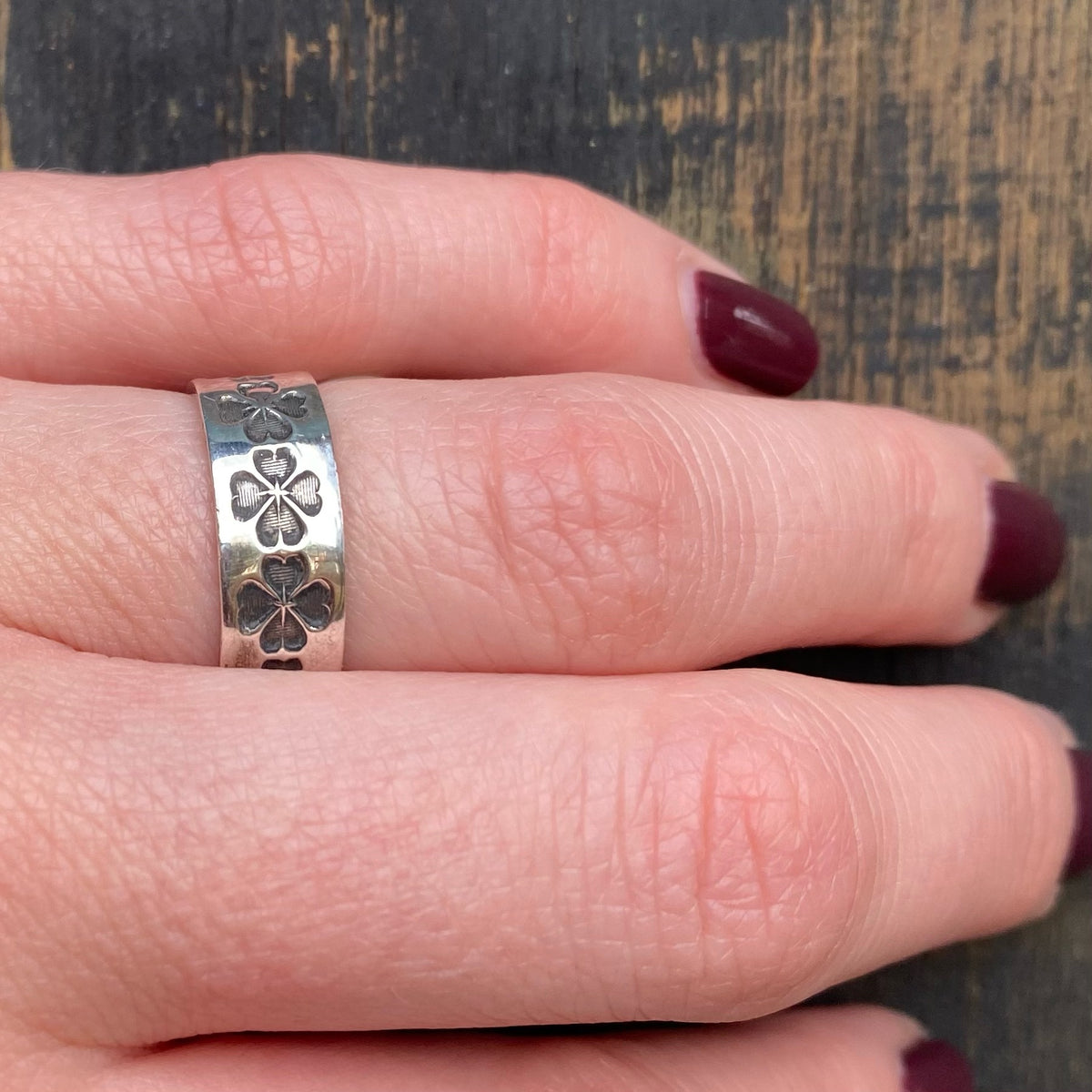 Engraved Clover Silver Cigar Band by 720