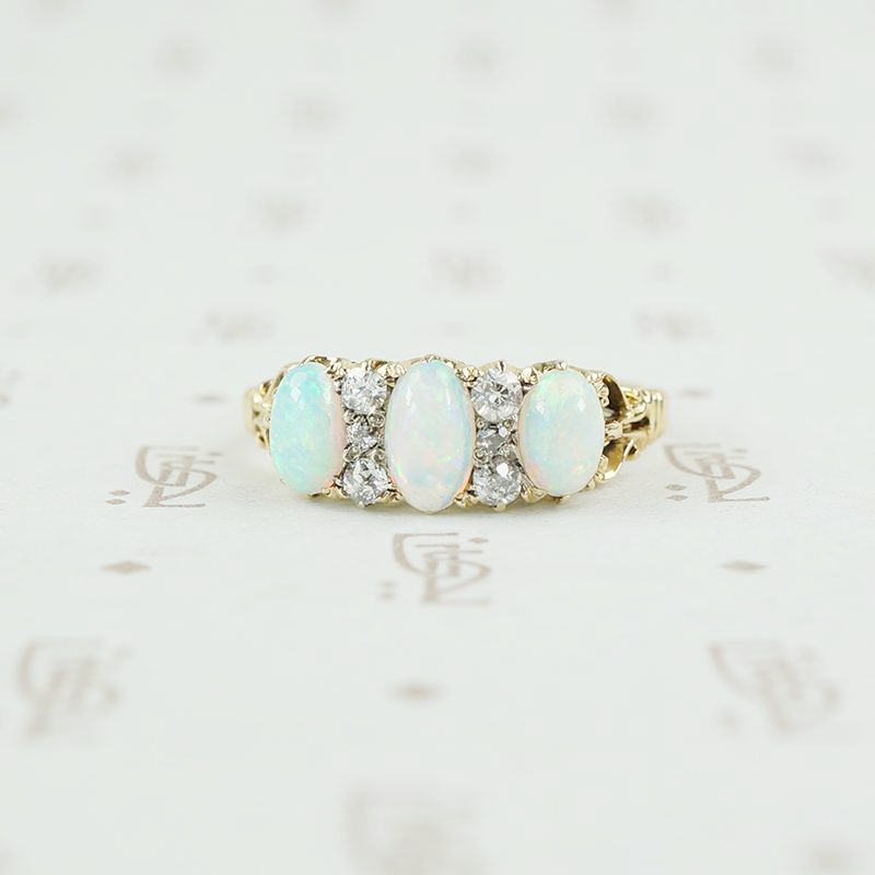 18k opal diamond ring