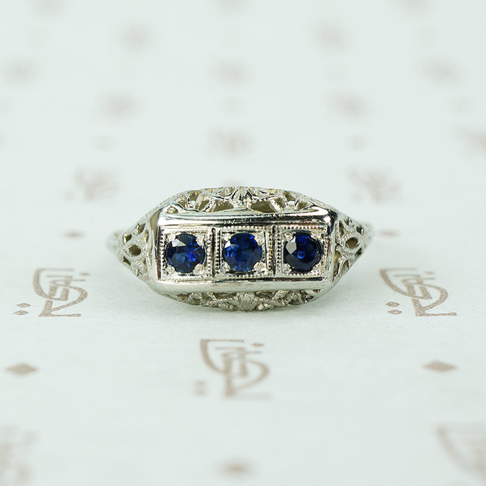 Vintage 3 blue sapphire white gold filigree ring