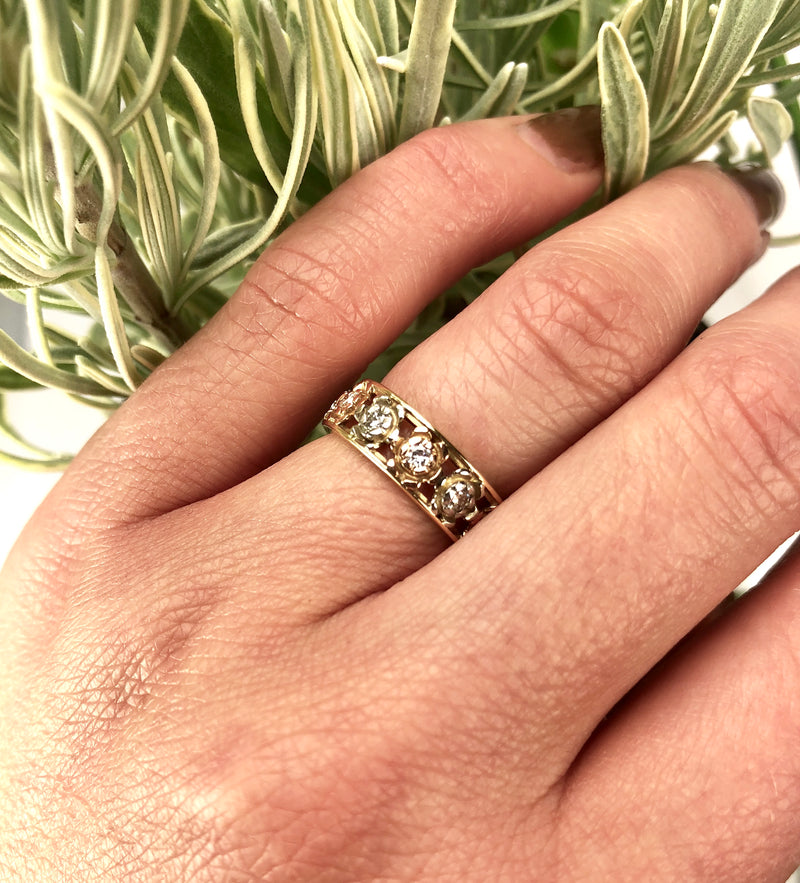 Vintage 1940s Band of Diamond set Roses in White and Rose Gold