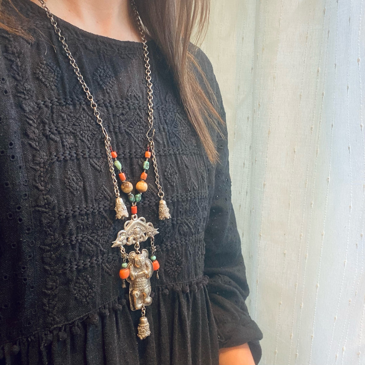 Wonderfully Detailed Antique Chinese Necklace