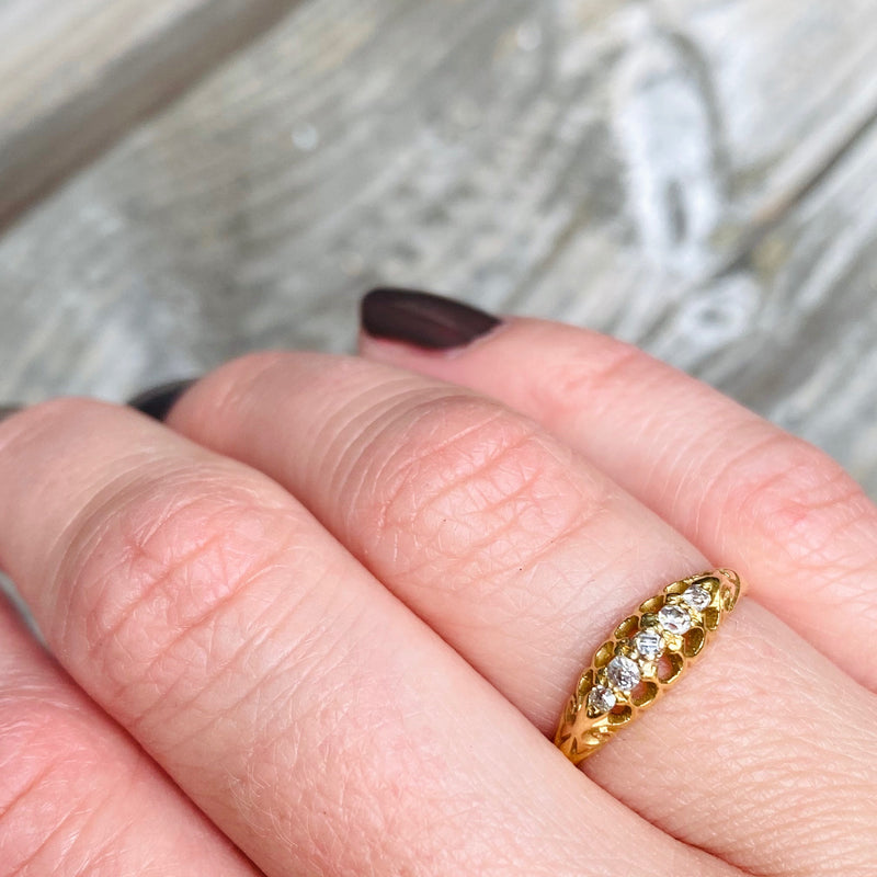 English Diamond Band with Pretty Carving