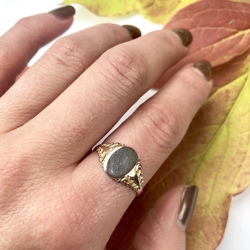 Vintage 9ct Gold Signet Ring