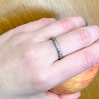 Subtle 18k White Gold Floral Band