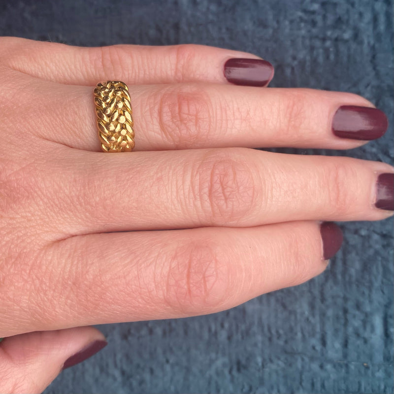 Plaited 18ct Gold Keeper Ring with Ball Details