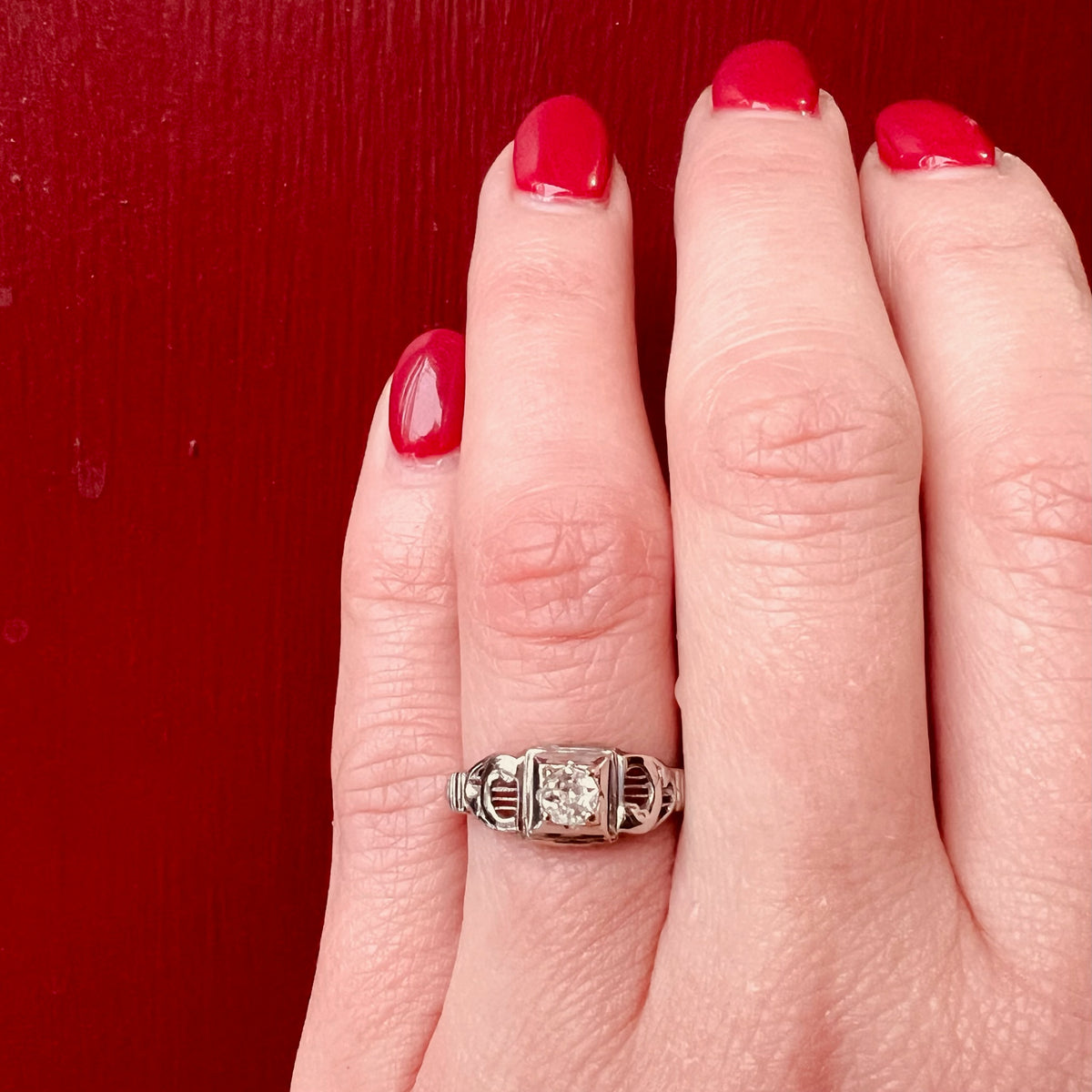 Lyrical 1930s Old Mine Diamond & White Gold Engagement Ring