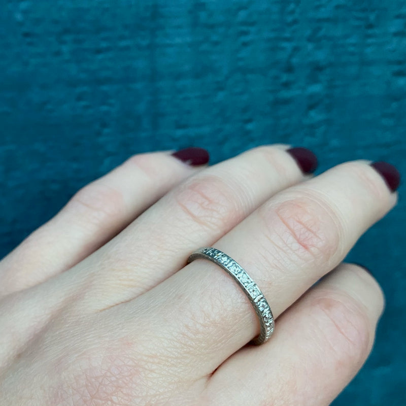 Arrows and Flowers a Platinum Deco Diamond Band