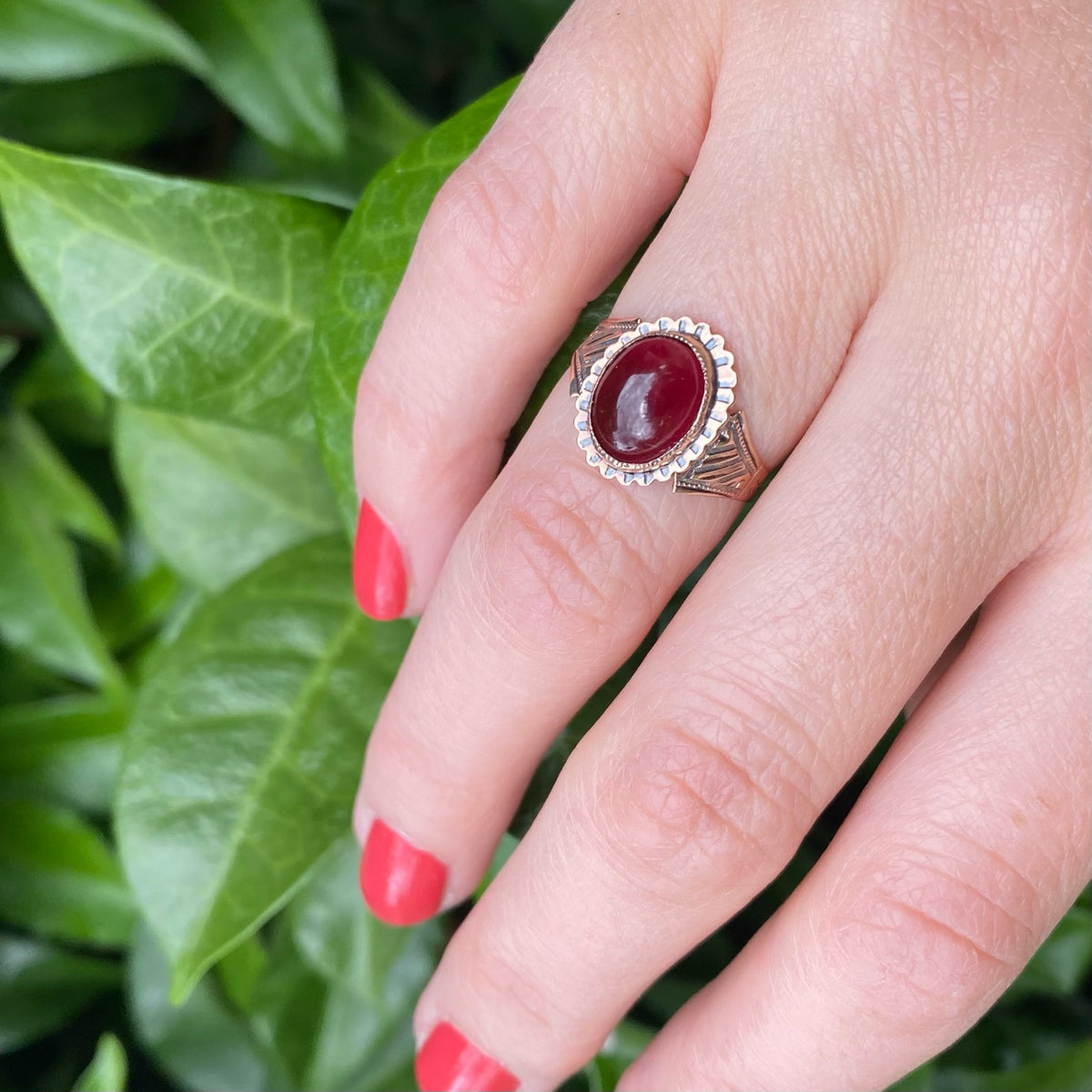 Victorian Garnet & Engraved Gold Ring