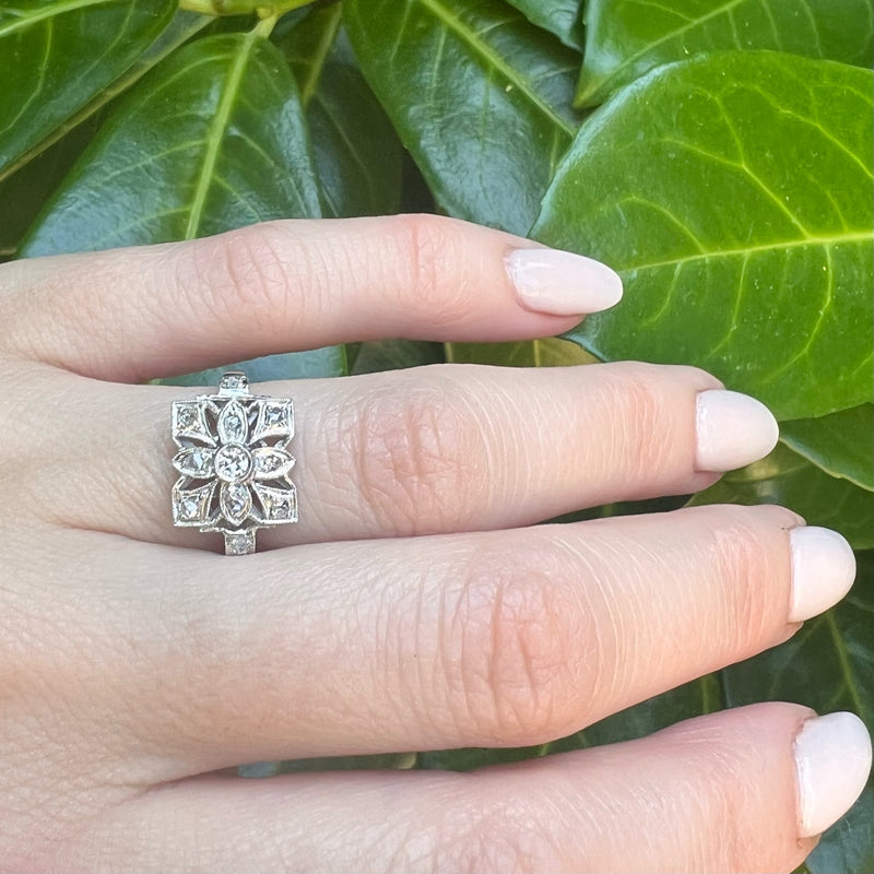 Edwardian Diamond and Platinum Ring