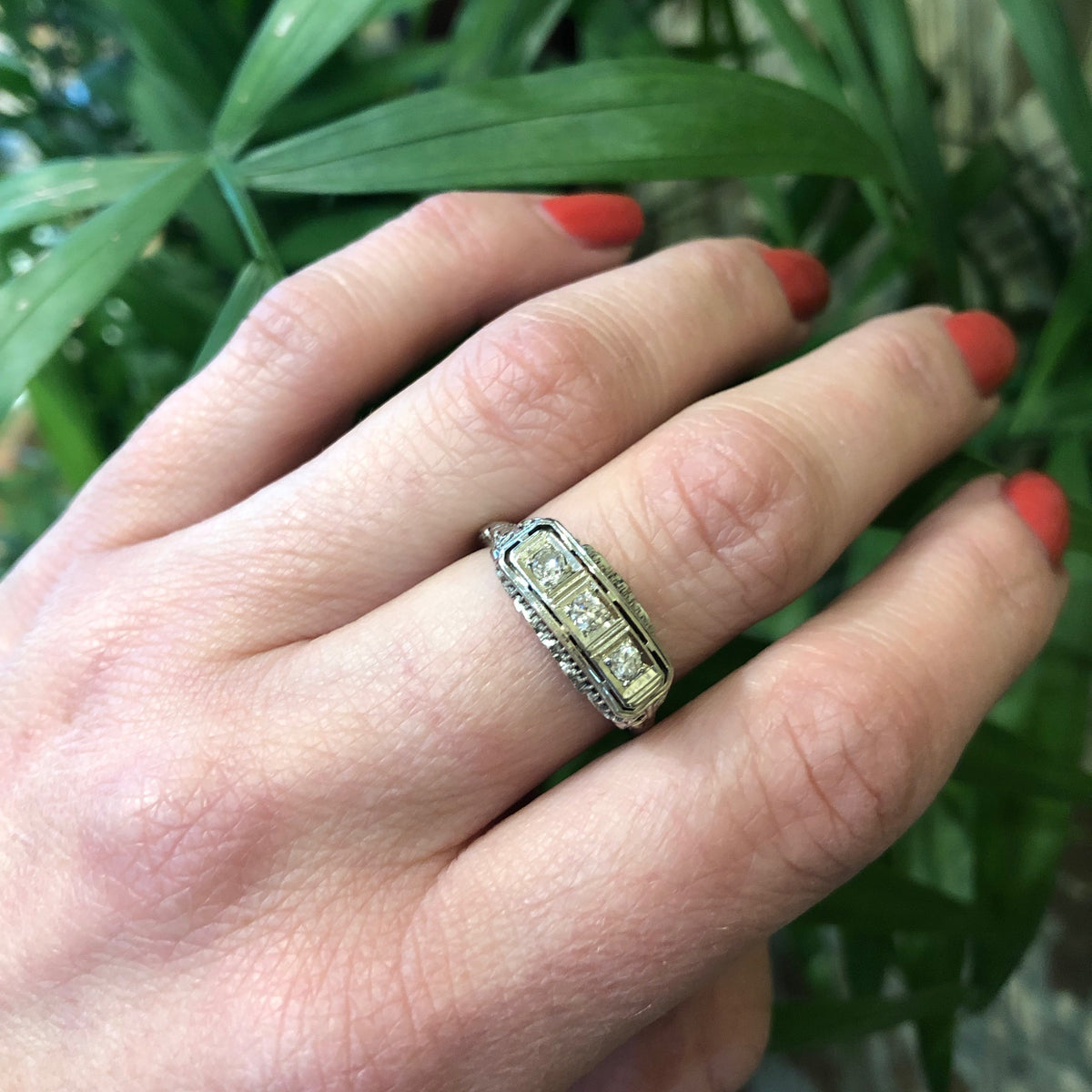 Vintage White Gold Filigree Diamond Ring