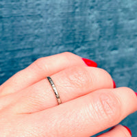 Dart & Flowers Art Deco White Gold Band