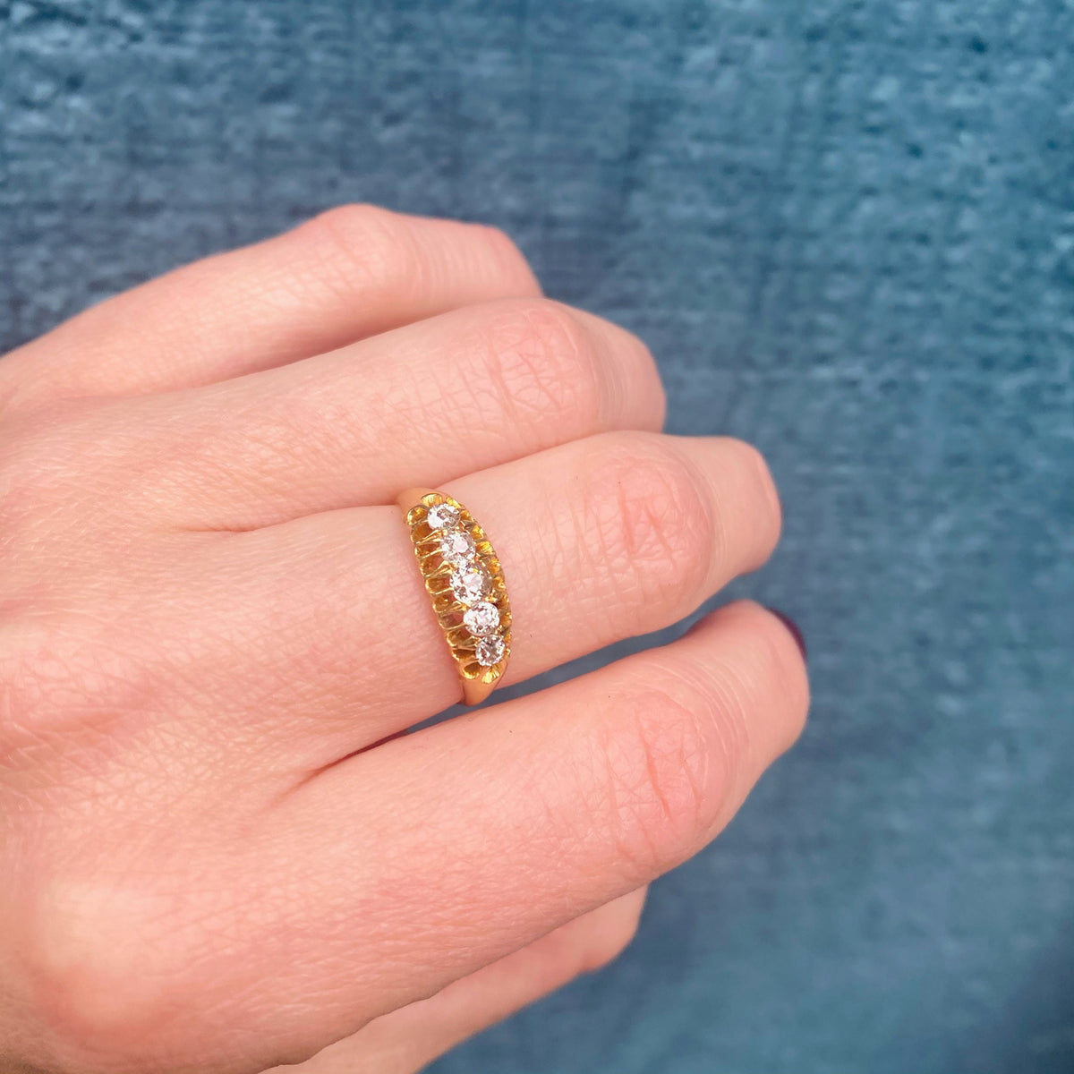 Glossy 18ct Gold English Diamond Belcher Band