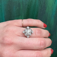 Beautiful Platinum Diamond Deco Ring