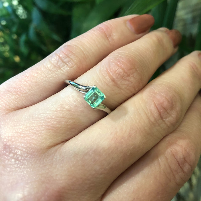 Vintage Platinum and Emerald Engagement Ring