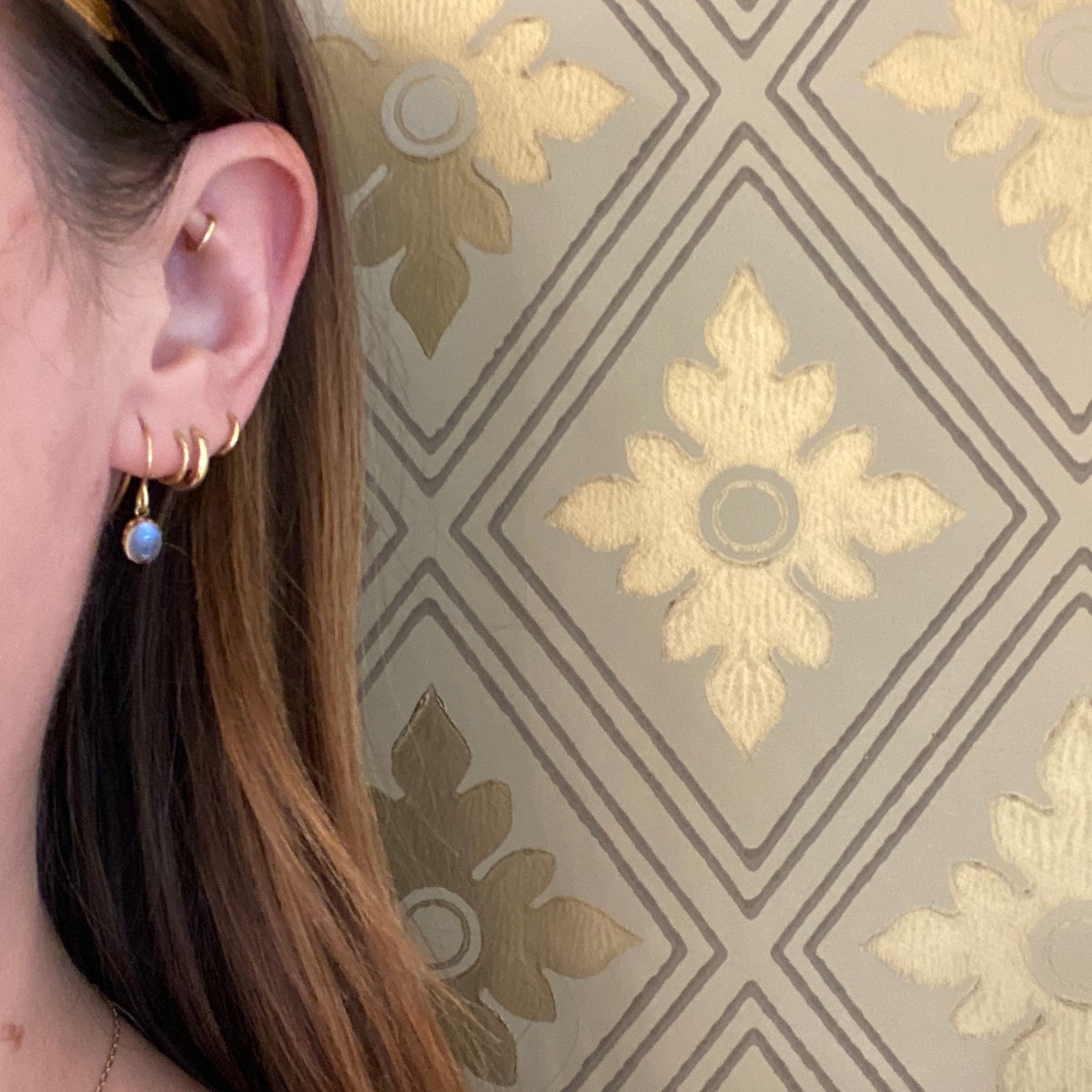LUNA Moonstone Ear Drops
