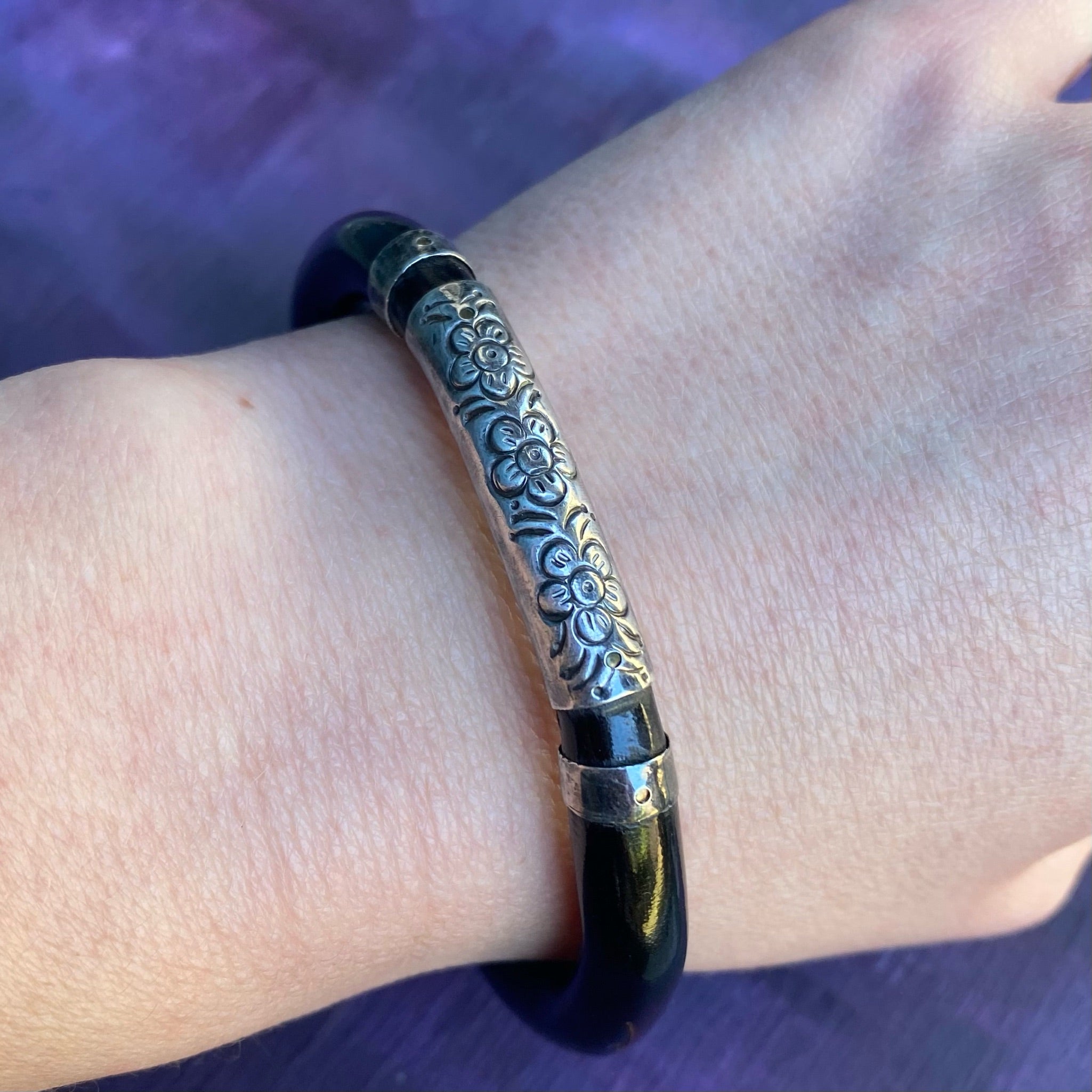 Antique Chinese Black Lacquer & Silver Bangle – GSL